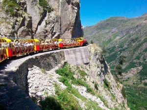excursión con el tren de artouste