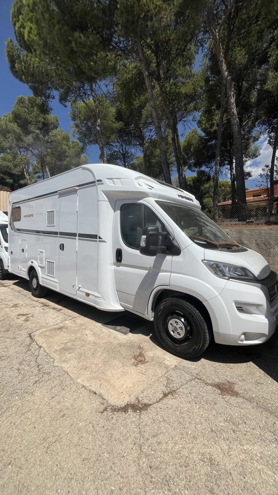 Autocaravana Weinsberg Carasuite 650 MG