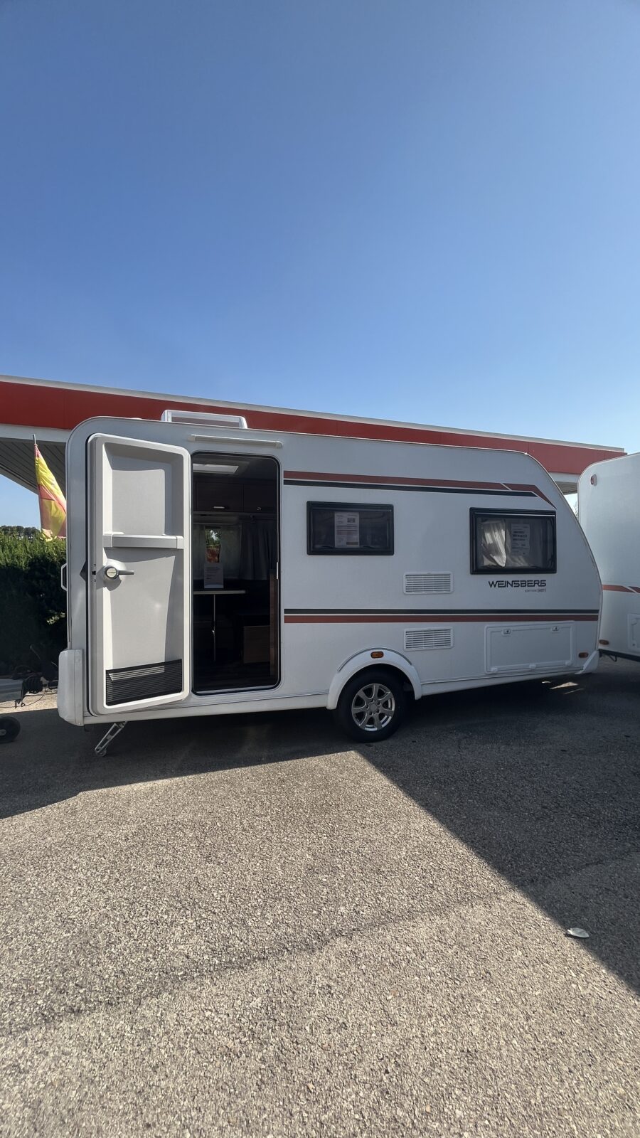Caravana Weinsberg Caraone 420 QD Hot Edition