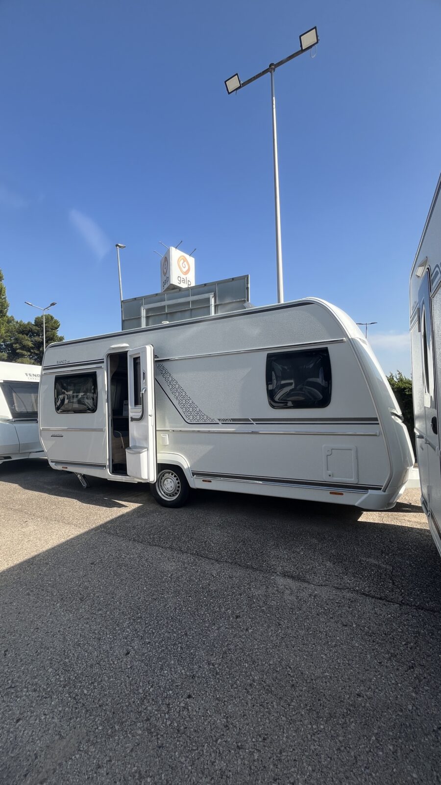Caravana Fendt Bianco 465 SFB