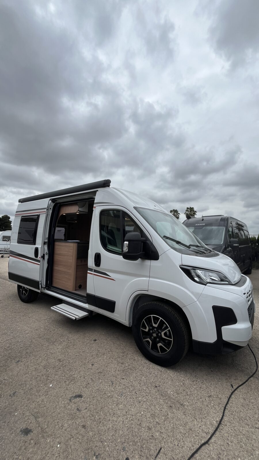 Autocaravana WEINSBERG CARABUS 540 MQ EDICION FIRE