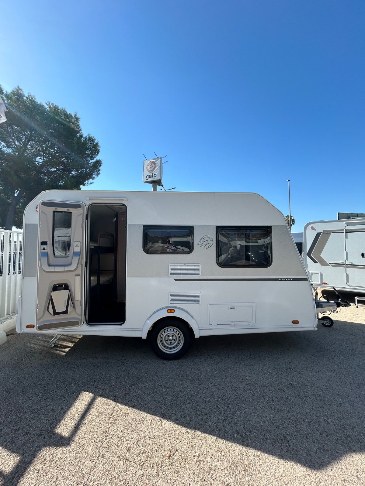 Autocaravana Knaus Sport 400LKK